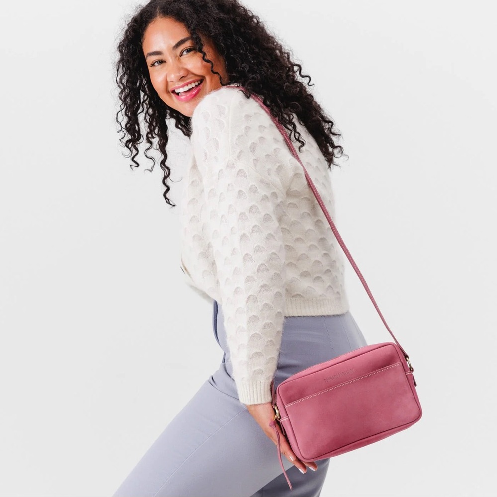 Portland Leather Pink (Foxglove) Crossbody Camera Bag Large - Picture 3 of 9